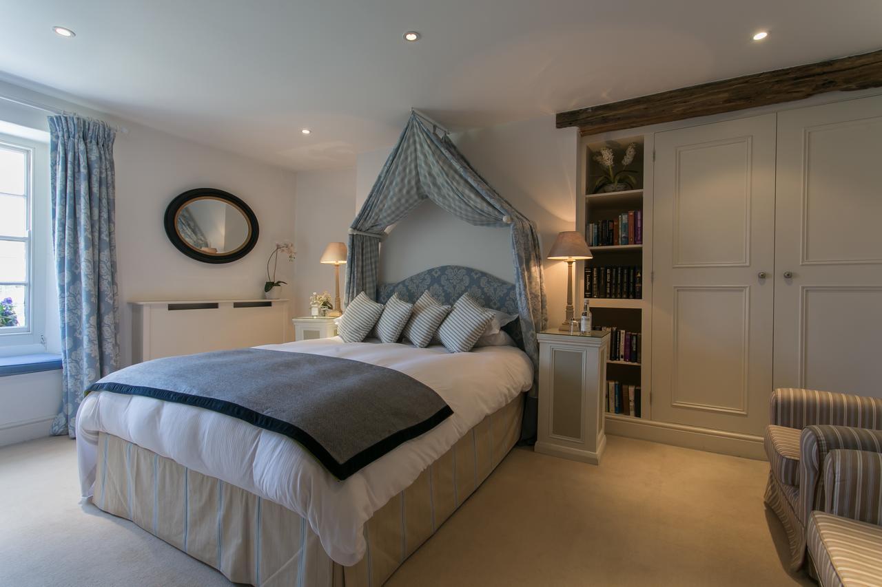 Hotel The Kingham Plough Exterior foto